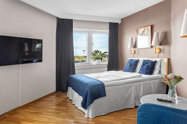 Best Western Dahls Standard Small double Bed