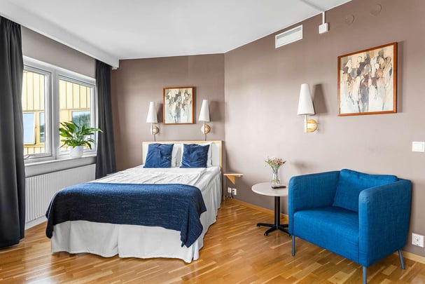 Best Western Dahls Standard Small double Bed