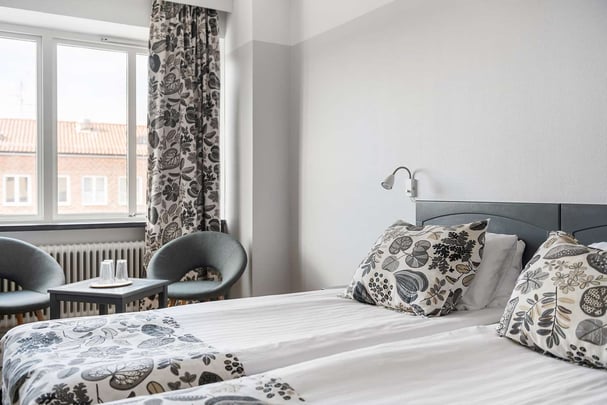 Family three single beds Best Western Svea