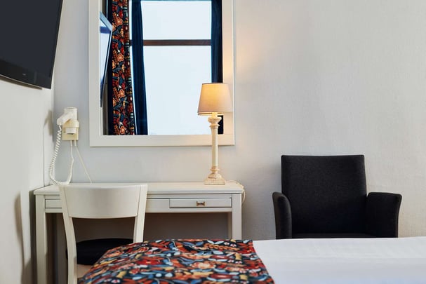 Standard twin seaview pet friendly