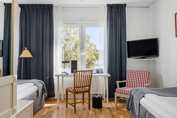 Twin standard seaview Hotell Frykenstrand BW