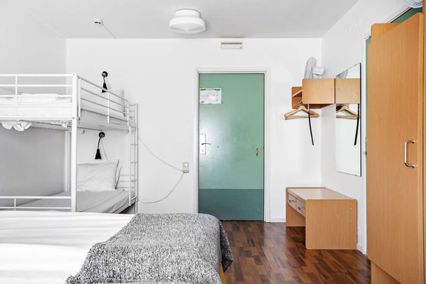 Twin bunkbed Hotell Frykenstrand BW