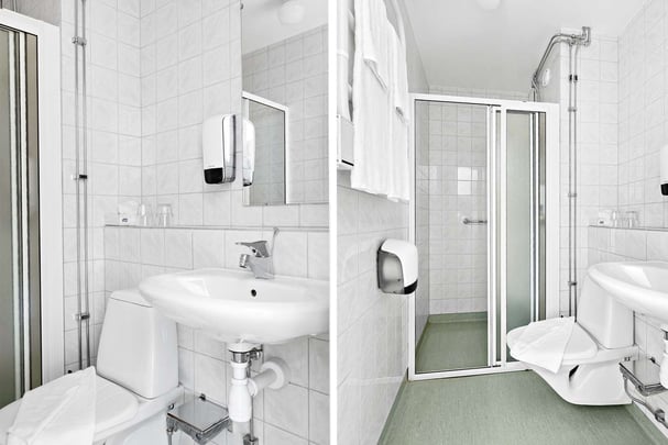 Hotel Falkoping bathroom standard single