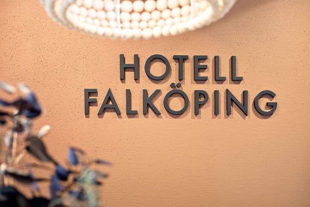 Hotel Falkoping sign