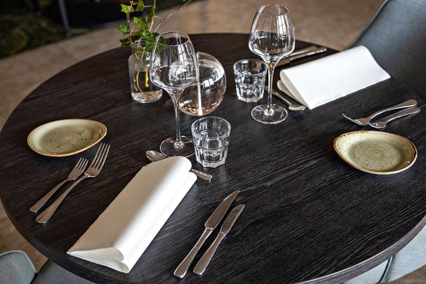 Hotel Falkoping table in Teaterbaren