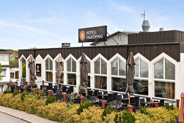 Hotel Falkoping facade outdoor seating Photoshoped