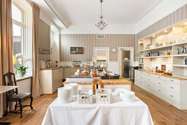 Breakfast area Nora Stadshotell BW