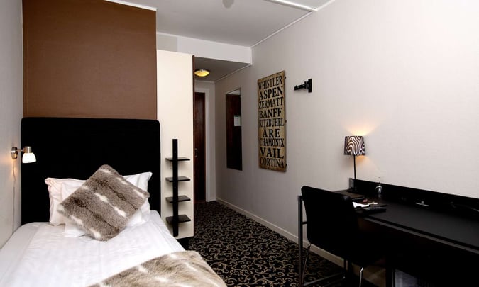 Standard Room with Twin Bed