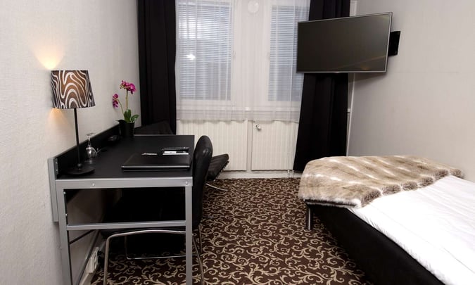 Standard Room with Twin Bed