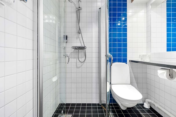 Family bath Sure hotel Alvsjo