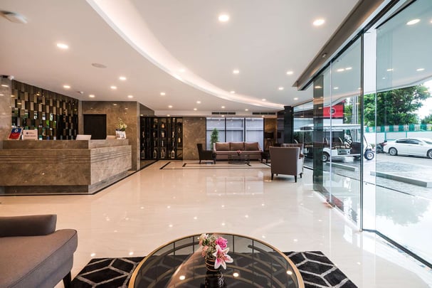 SureStay Plus Sukhumvit Lobby