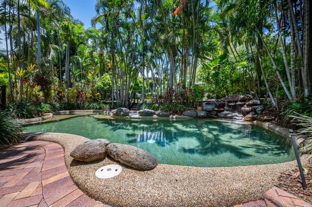 Lagoon style pool & spas