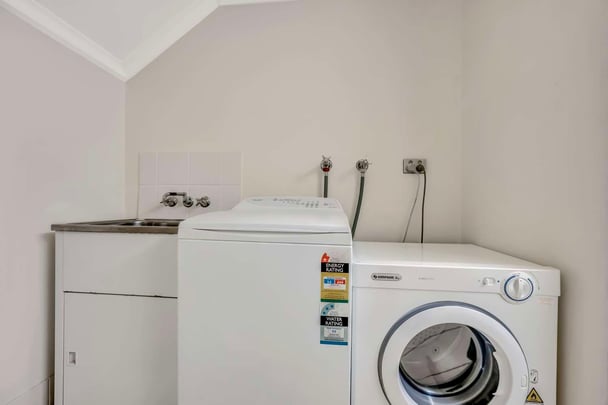 One bedroom loft apartment laundry
