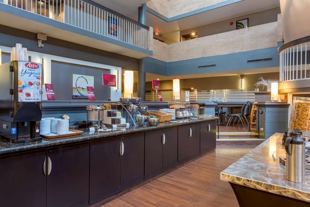 Courtyard Restaurant Breakfast area