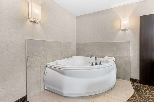 BW Banff AB KingJettedTub