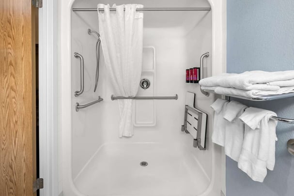 SureStay Plus Drumheller AB PNK