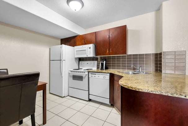 SureStay Plus Drumheller AB S