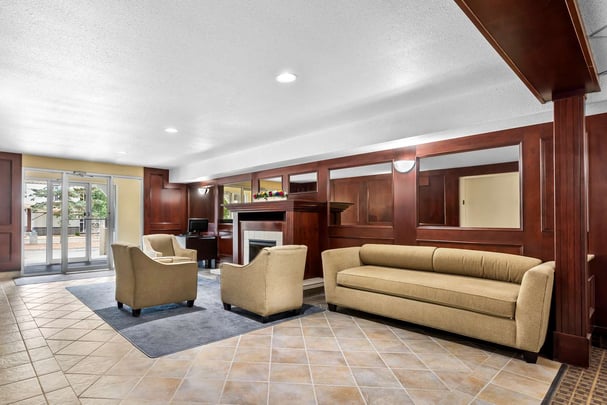 SureStay Plus Drumheller AB Seating Area