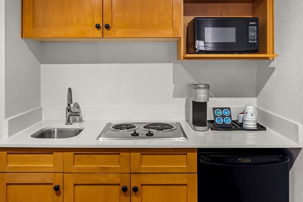 BW Langley BC Kitchenette