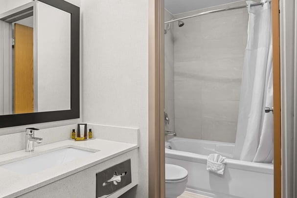 BW Langley BC Bathroom