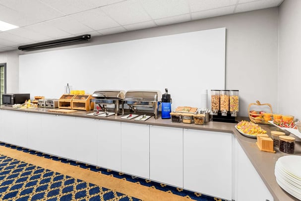 BW Duncan BC Breakfast Area