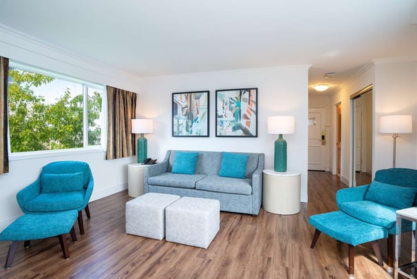 King Executive Suite One King bed and One sofabed