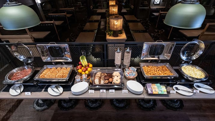 Complimentary Guest Full Hot Buffet Breakfast