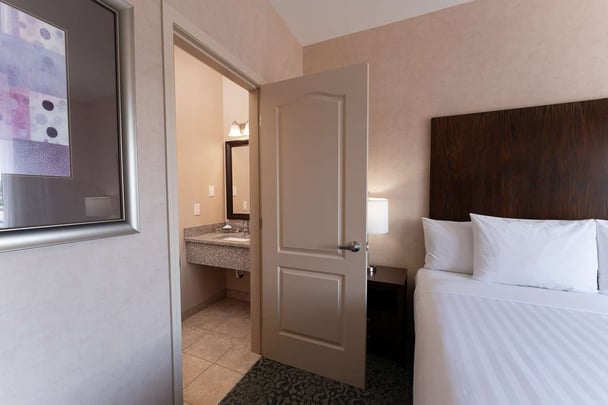 1BKK One Bed Two Bath