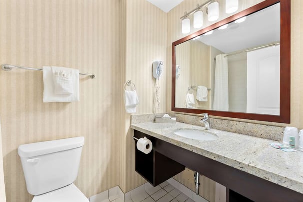 BW Williams Lake BC QueenwCouch