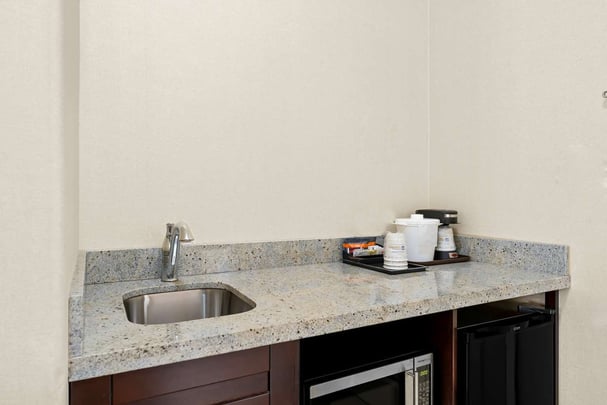 BW Williams Lake BC QueenwCouch