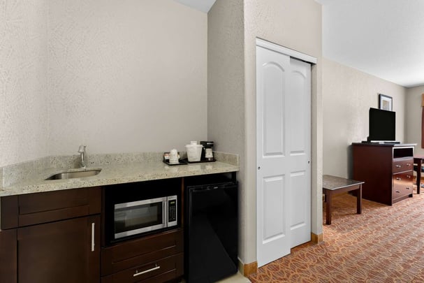 BW Williams Lake BC Queens