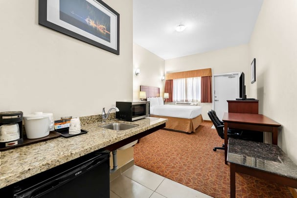 BW Williams Lake BC Queen