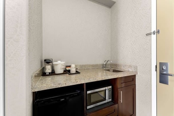 BW Williams Lake BC QueenJacuzzi