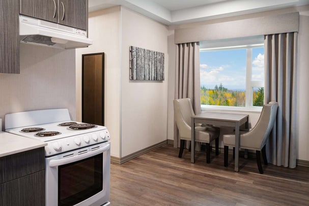 King Room with Full Kitchen Dining Alcove