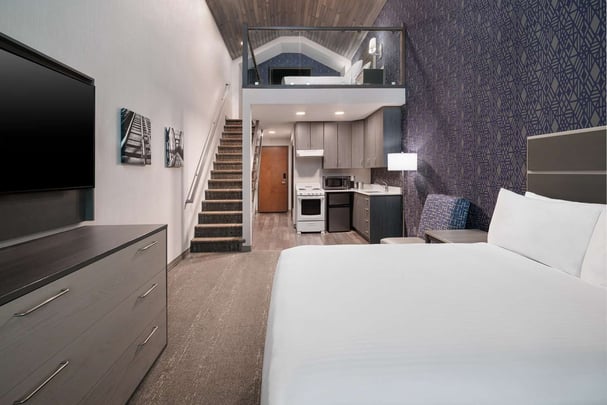 Loft Room with Two Queen Beds Wide