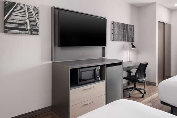 Disabled Two Queen Room Desk and Fridge