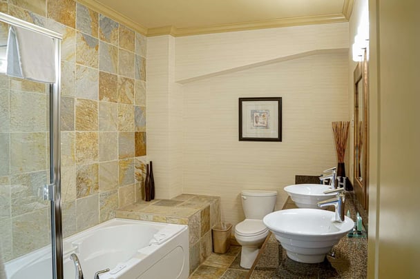 Cottage Suite Bathroom