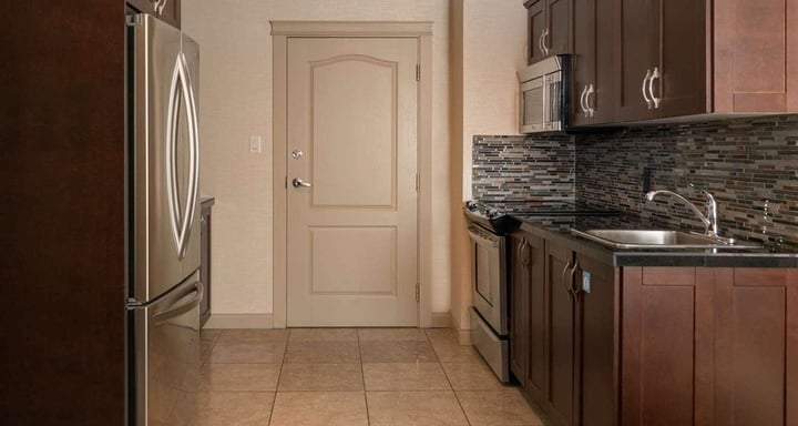 2BKP One King One Queen Suite with a Patio and Lakeview