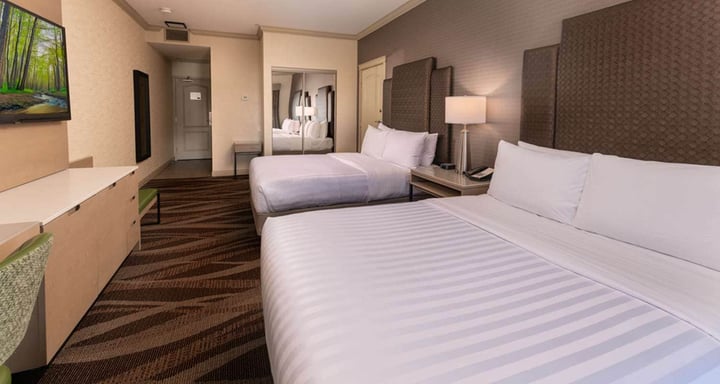 TNB Two Queen Bed with Balcony