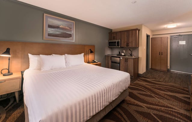 KK King Kitchenette room