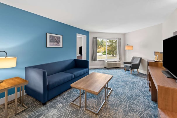 King Suite with Family Room