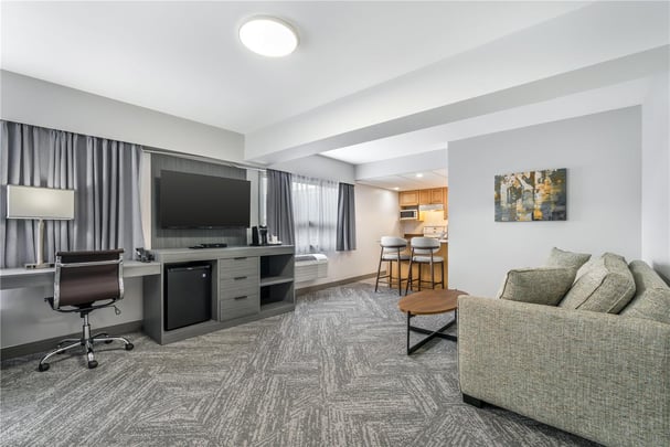 King Guest Room with Full Kitchen