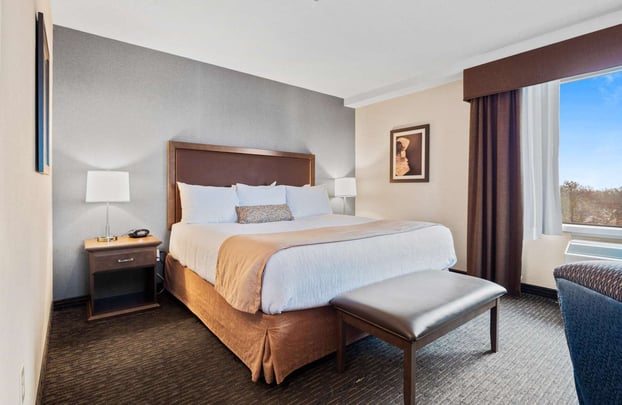 Room574 - K,QQG & K,TFY