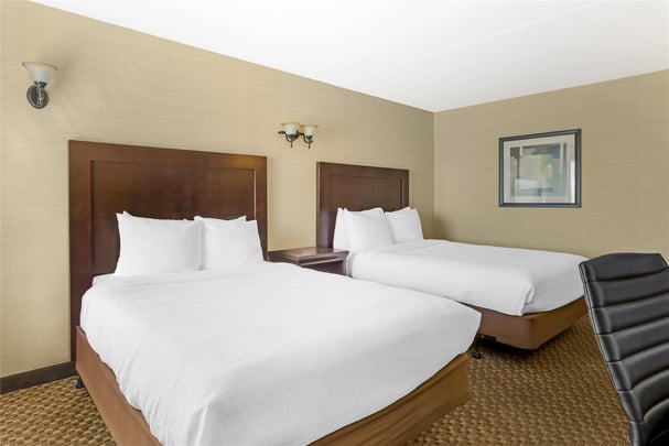 Double Queen Guest Room