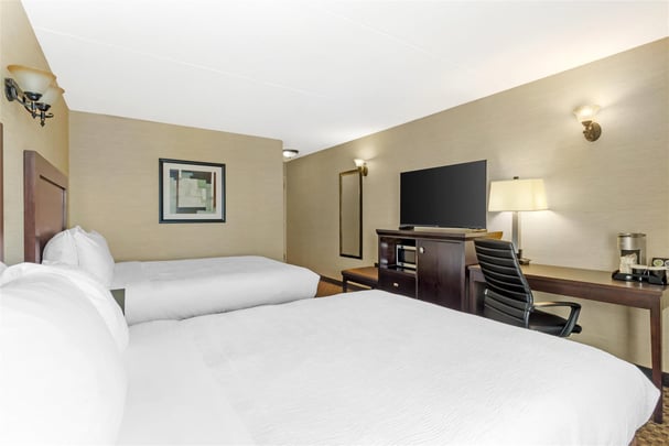 Double Queen Guest Room