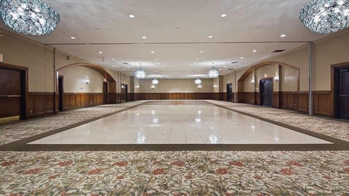 Ballroom/Conference Room