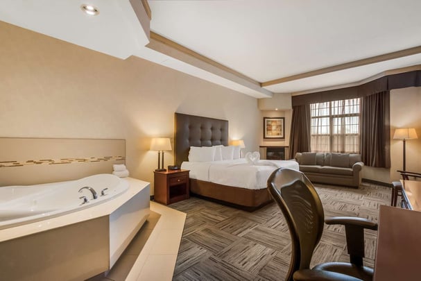 queen jacuzzi gtzwng