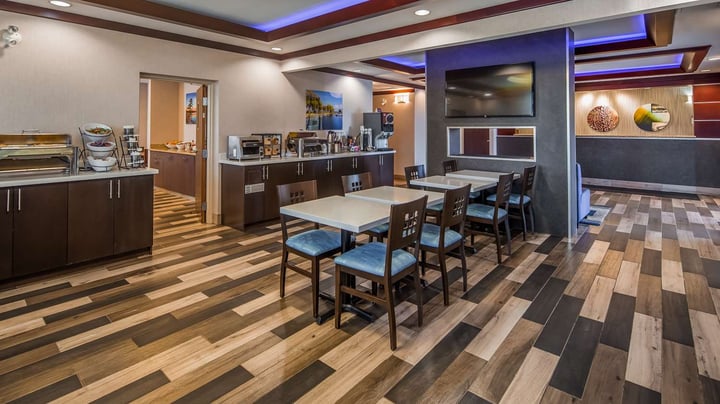 Newly Renovated Breakfast Room