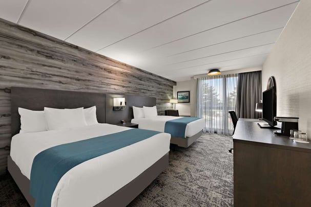 2 Queen Beds with Balcony | Walk In Shower