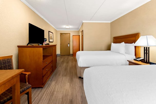 BW Plus ThunderBay ON DoubleBeds PF